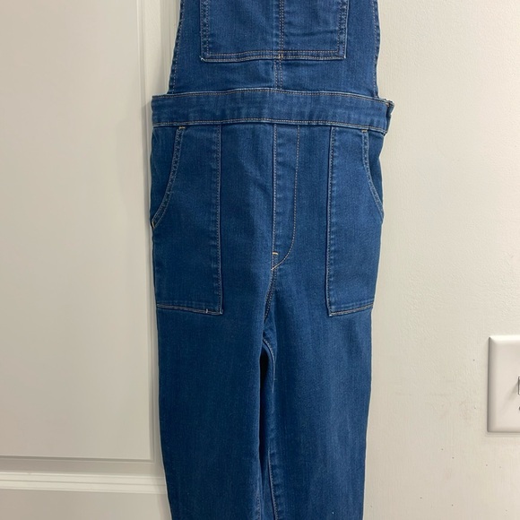 Fit and flare GAP overalls - Picture 3 of 6